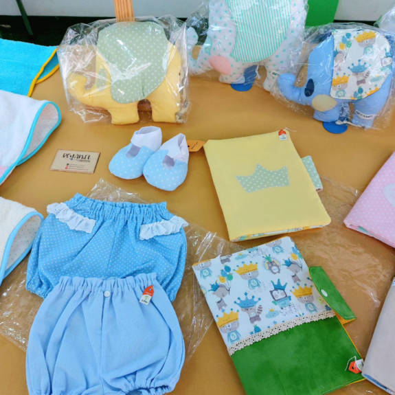 Ropa artesanal para bebé en La Palma